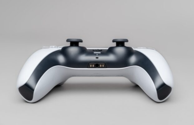 SALENEW大人気! PlayStation5 CFI-1100A01 コントローラーヘッドセット付き