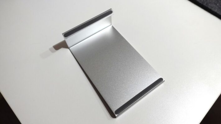 EDIFIER M60 の付属スタンド