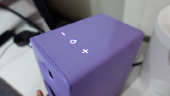 M60本体の操作パネルは近づくと光る