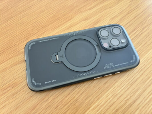 トラスiPhone16Proケース