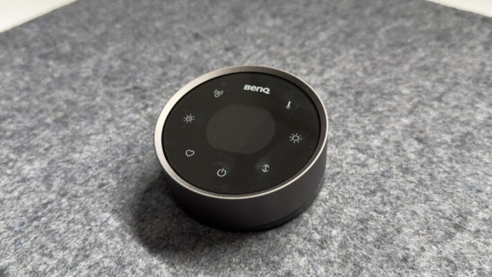 ScreenBar Halo 2のリモコン（明るさと色温度を操作）