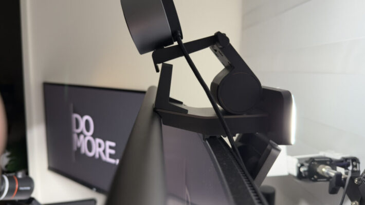 装着側面（クリップが見える）