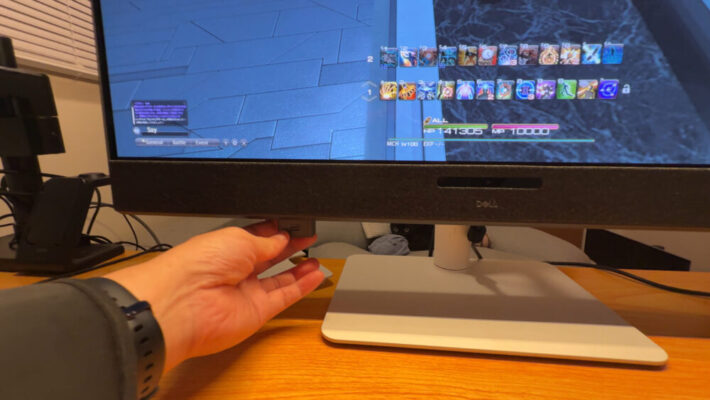 前面のポップアップ式TypeC