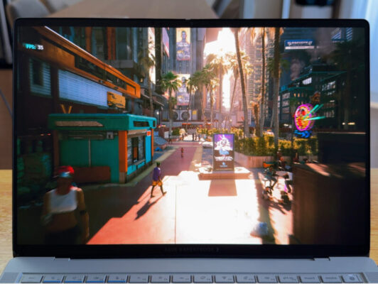 ASUS ExpertBook Ultra サイバーパンク2077