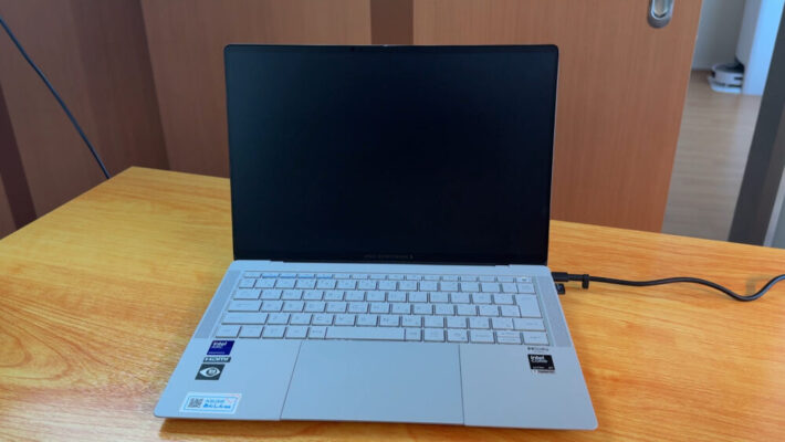 ASUS ExpertBook Ultra が向いていない人